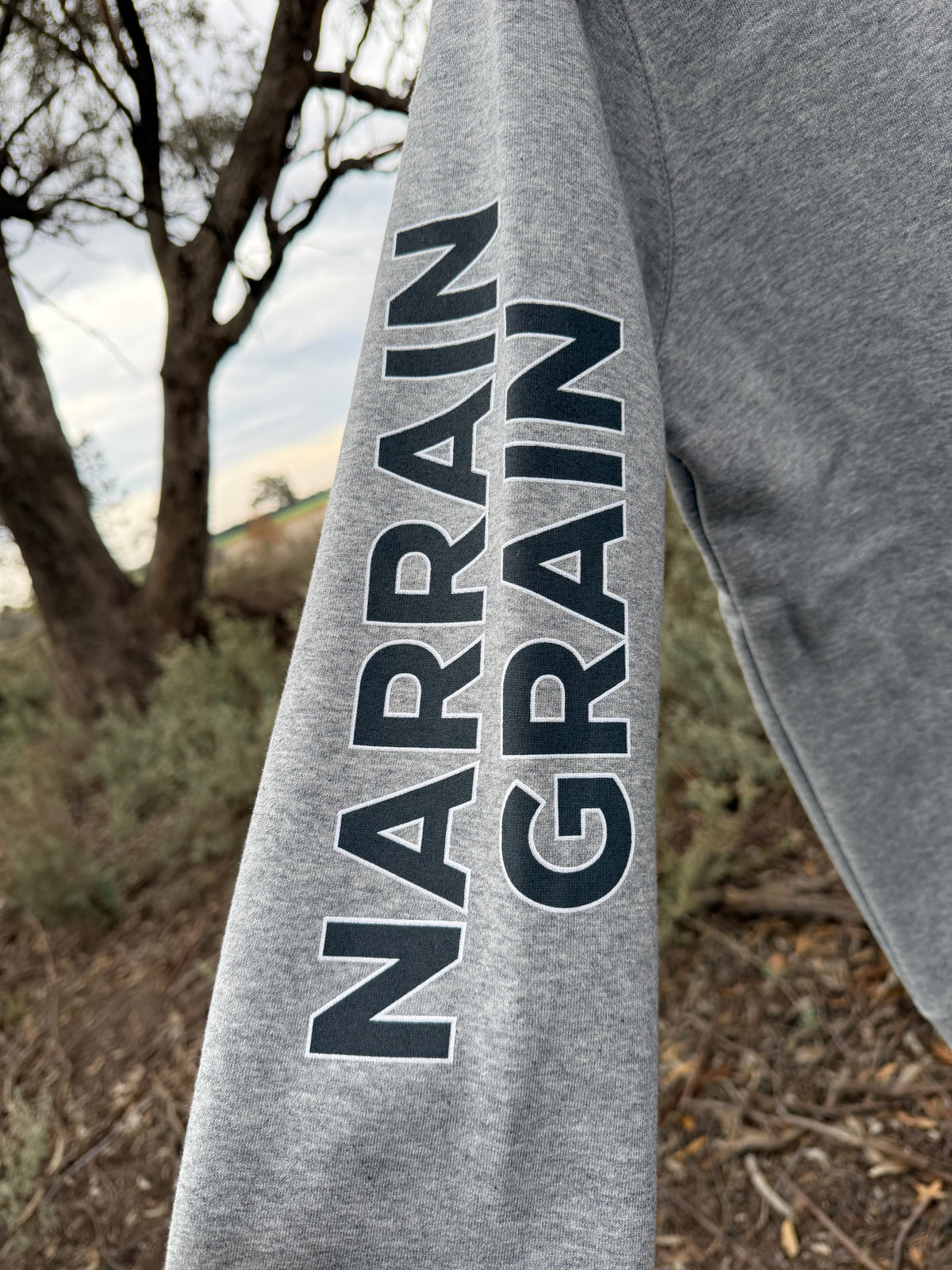 Narrain Grain Hoodie – Grey & Black